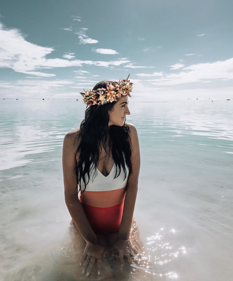 Christina Cook Islands FP | How to Make a Photo Go Viral on Instagram